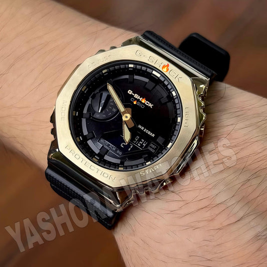 G-SH*CK GM-2100 GOLD BLACK DIAL METAL BODY