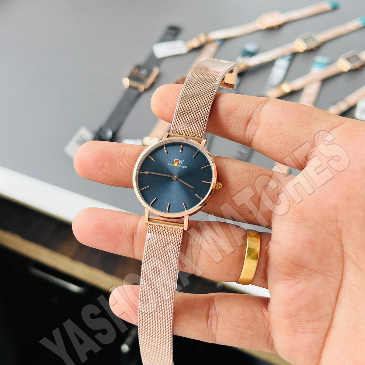DW ROUND DIAL CLASSIC PETITE