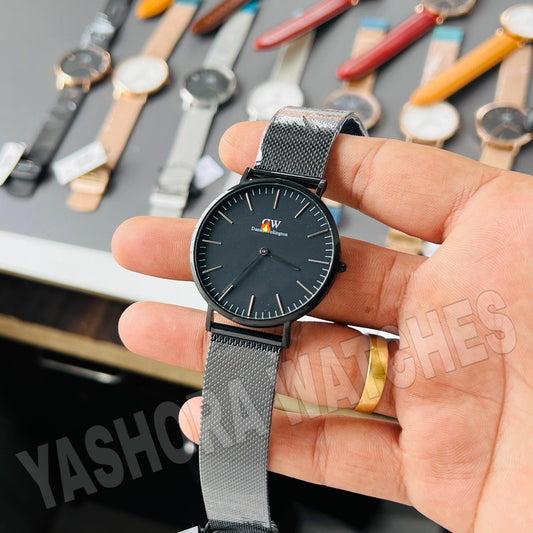 DW ROUND DIAL CLASSIC PETITE Black